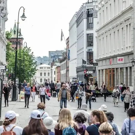 Magnificent Modern דירה